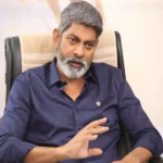 Jagapathi Babu, Sri Tej, Allu Arjun, Sandhya Theatre, Pushpa 2, Chief Minister Revanth Reddy